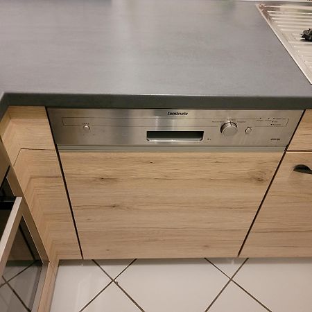 Schoenes 2-Zi. App. 55 Qm - Voll Moebliert - Citynah Elmshorn Bagian luar foto