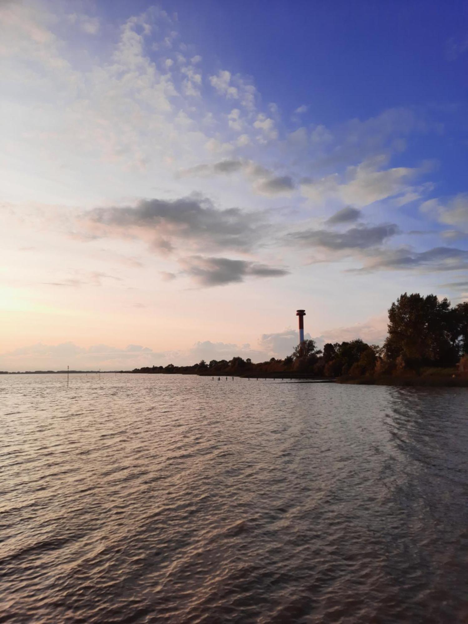 Schoenes 2-Zi. App. 55 Qm - Voll Moebliert - Citynah Elmshorn Bagian luar foto